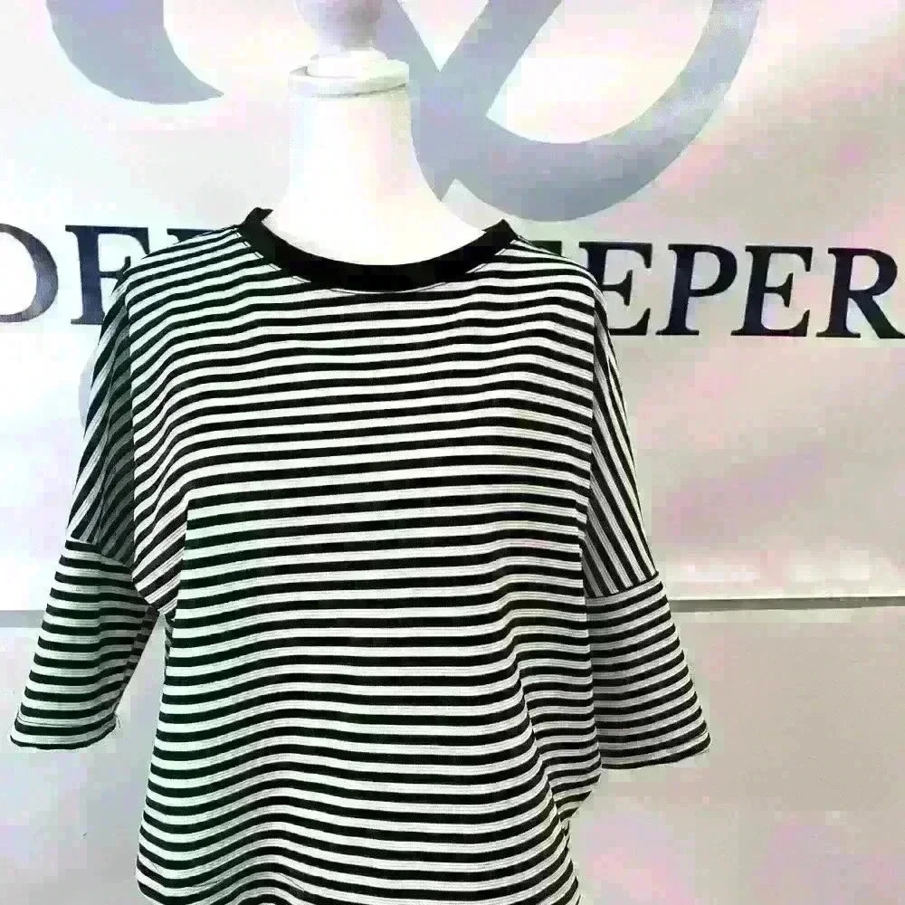 Women’s short sleeve casual top